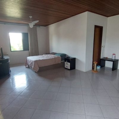 Casa Residencial com 229m², 5 quartos, 3 suítes, 6 garagens, no bairro Campeche em Florianópolis