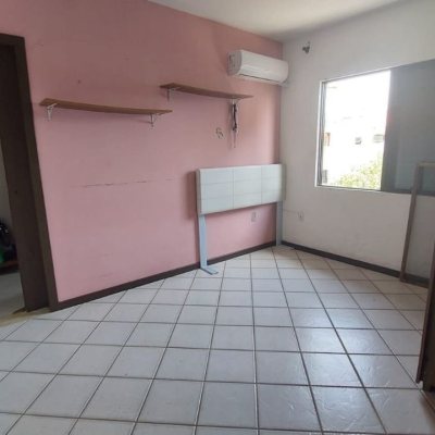 Casa Residencial com 229m², 5 quartos, 3 suítes, 6 garagens, no bairro Campeche em Florianópolis