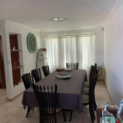 Casa Residencial com 450m², 6 quartos, 1 suíte, 4 garagens, no bairro Ponta De Baixo em São José