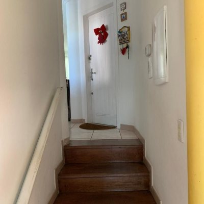 Casa Residencial com 450m², 6 quartos, 1 suíte, 4 garagens, no bairro Ponta De Baixo em São José