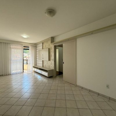 Apartamentos com 76m², 2 quartos, 1 suíte, 1 garagem, no bairro Centro em Florianópolis