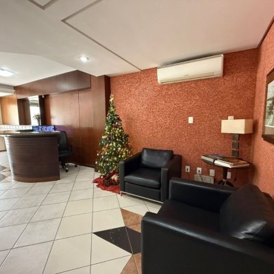 Apartamentos com 76m², 2 quartos, 1 suíte, 1 garagem, no bairro Centro em Florianópolis