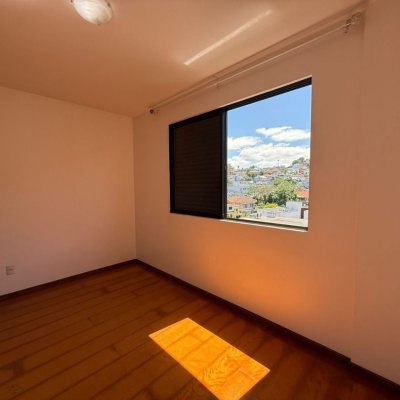 Apartamentos com 76m², 2 quartos, 1 suíte, 1 garagem, no bairro Centro em Florianópolis