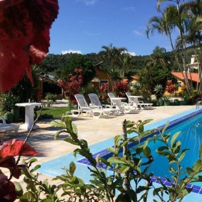 Chalé com 39m², 2 quartos, 1 garagem, no bairro Cachoeira Do Bom Jesus em Florianópolis