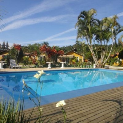 Chalé com 39m², 2 quartos, 1 garagem, no bairro Cachoeira Do Bom Jesus em Florianópolis