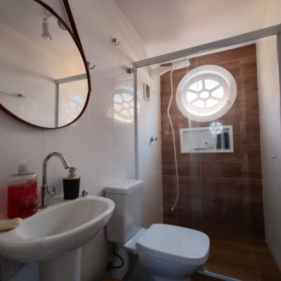 Chalé com 39m², 2 quartos, 1 garagem, no bairro Cachoeira Do Bom Jesus em Florianópolis