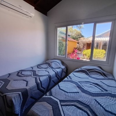 Chalé com 39m², 2 quartos, 1 garagem, no bairro Cachoeira Do Bom Jesus em Florianópolis