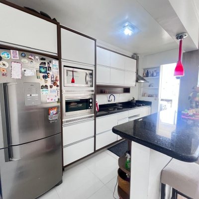 Apartamentos com 73m², 3 quartos, 1 garagem, no bairro Campinas em São José