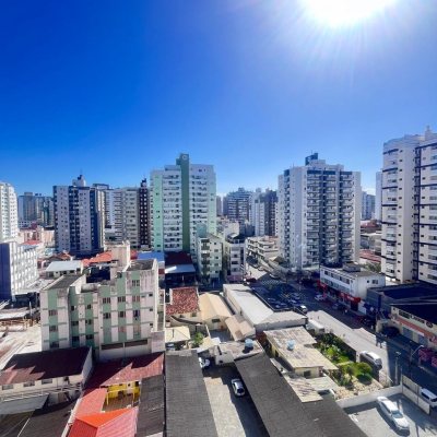 Apartamentos com 73m², 3 quartos, 1 garagem, no bairro Campinas em São José