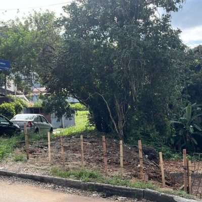 Terrenos Residenciais com 1350m², no bairro Itacorubi em Florianópolis