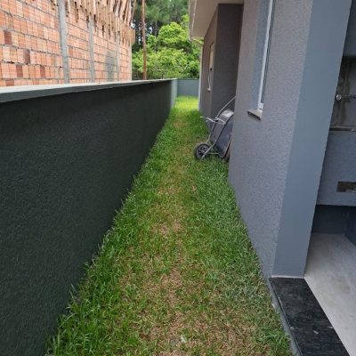 Casa Residencial com 93m², 3 quartos, 1 suíte, 1 garagem, no bairro São João do Rio Vermelho em Florianópolis