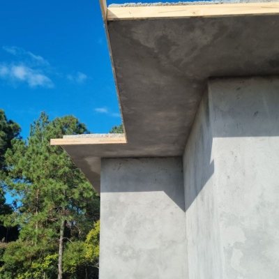 Casa Residencial com 93m², 3 quartos, 1 suíte, 1 garagem, no bairro São João do Rio Vermelho em Florianópolis