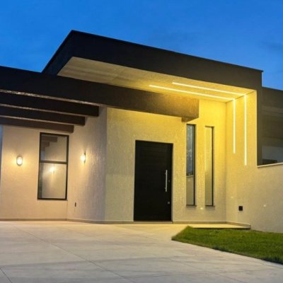 Casa Residencial com 79m², 2 quartos, 1 suíte, no bairro São João do Rio Vermelho em Florianópolis