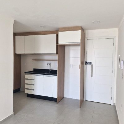 Apartamentos com 86m², 2 quartos, 1 suíte, 1 garagem, no bairro Ingleses do RIo Vermelho em Florianópolis