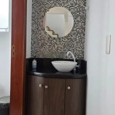 Casa com 135m², 3 quartos, 3 suítes, 2 garagens, no bairro Canasvieiras em Florianópolis