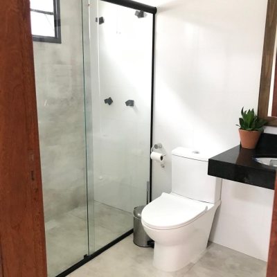 Casa em Condomínio com 150m², 4 quartos, 2 suítes, 3 garagens, no bairro São João do Rio Vermelho em Florianópolis