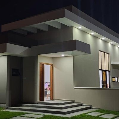 Casa em Condomínio com 150m², 4 quartos, 2 suítes, 3 garagens, no bairro São João do Rio Vermelho em Florianópolis