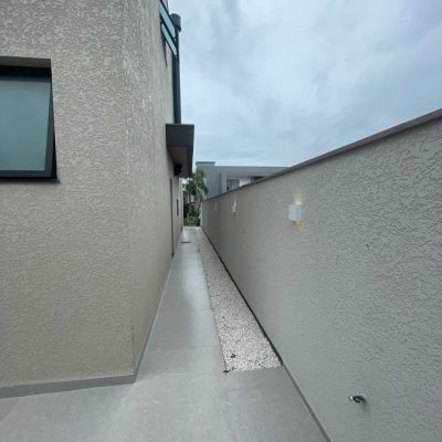 Casa em Condomínio com 291m², 3 quartos, 3 suítes, 2 garagens, no bairro Ingleses do RIo Vermelho em Florianópolis