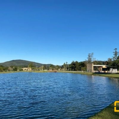 Terreno Comercial/Residencial com 359m², no bairro Ratones em Florianópolis