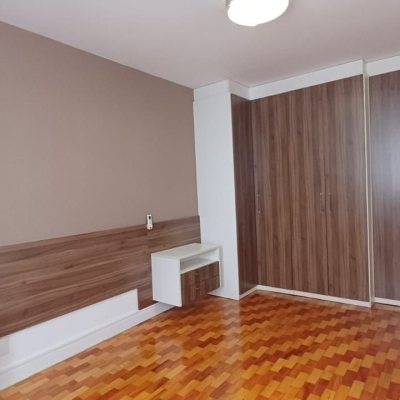 Apartamentos com 139m², 3 quartos (sendo 1 suíte), 1 garagem, no bairro Centro em Florianópolis
