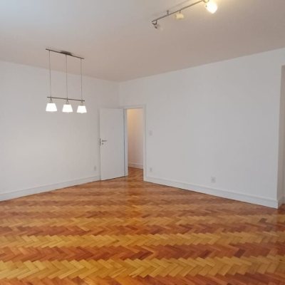 Apartamentos com 139m², 3 quartos (sendo 1 suíte), 1 garagem, no bairro Centro em Florianópolis