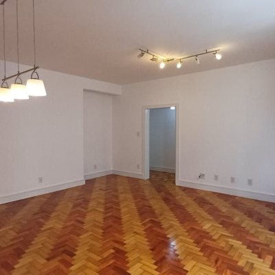 Apartamentos com 139m², 3 quartos (sendo 1 suíte), 1 garagem, no bairro Centro em Florianópolis