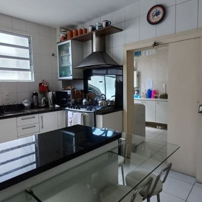 Apartamentos com 139m², 3 quartos, 1 suíte, 1 garagem, no bairro Centro em Florianópolis