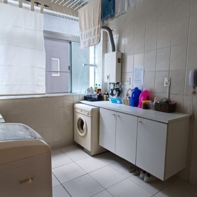 Apartamentos com 139m², 3 quartos, 1 suíte, 1 garagem, no bairro Centro em Florianópolis