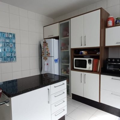 Apartamentos com 139m², 3 quartos, 1 suíte, 1 garagem, no bairro Centro em Florianópolis
