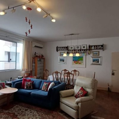 Apartamentos com 139m², 3 quartos, 1 suíte, 1 garagem, no bairro Centro em Florianópolis