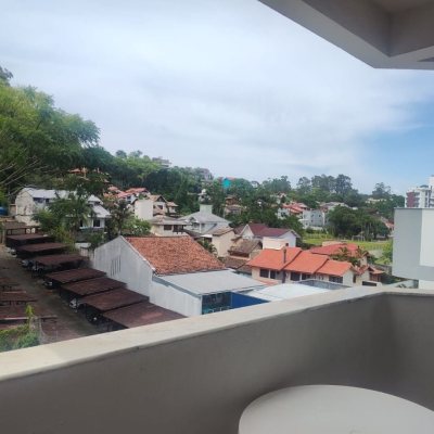 Apartamentos com 85m², 2 quartos, 1 garagem, no bairro Córrego Grande em Florianópolis