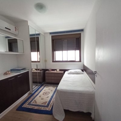 Apartamentos com 110m², 3 quartos, 1 suíte, 2 garagens, no bairro Centro em Florianópolis