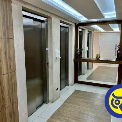 Apartamentos com 93m², 3 quartos, 1 suíte, 1 garagem, no bairro Centro em Florianópolis