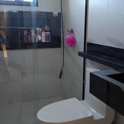 Sobrado Residencial com 101m², 3 quartos, 1 suíte, 2 garagens, no bairro Ponte Do Imaruim em Palhoça