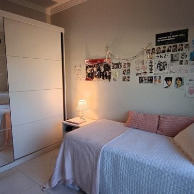 Sobrado Residencial com 101m², 3 quartos, 1 suíte, 2 garagens, no bairro Ponte Do Imaruim em Palhoça