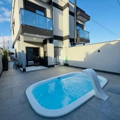 Sobrado Residencial com 101m², 3 quartos, 1 suíte, 2 garagens, no bairro Ponte Do Imaruim em Palhoça