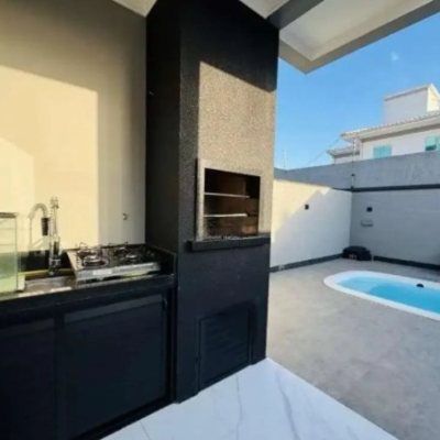 Sobrado Residencial com 101m², 3 quartos, 1 suíte, 2 garagens, no bairro Ponte Do Imaruim em Palhoça