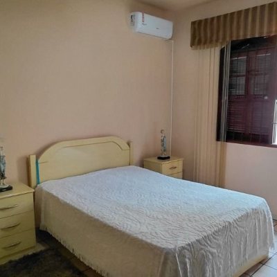 Casa Residencial com 136m², 2 quartos, 1 garagem, no bairro Centro em Palhoça