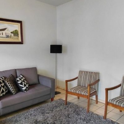Casa Residencial com 136m², 2 quartos, 1 garagem, no bairro Centro em Palhoça