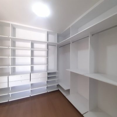 Casa Residencial com 259m², 3 quartos, 3 suítes, 2 garagens, no bairro Campeche em Florianópolis