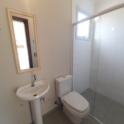 Casa Residencial com 259m², 3 quartos, 3 suítes, 2 garagens, no bairro Campeche em Florianópolis