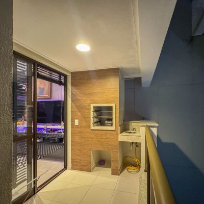 Apartamentos com 68m², 2 quartos, 1 suíte, 2 garagens, no bairro Itacorubi em Florianópolis