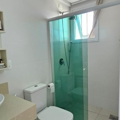 Cobertura com 122m², 3 quartos, 1 suíte, 2 garagens, no bairro Ingleses em Floranópolis