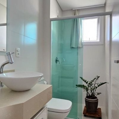 Cobertura com 122m², 3 quartos, 1 suíte, 2 garagens, no bairro Ingleses em Floranópolis