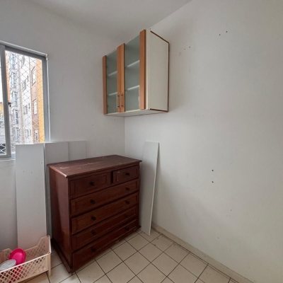 Apartamentos com 95m², 3 quartos, 1 suíte, 1 garagem, no bairro Centro em Florianópolis