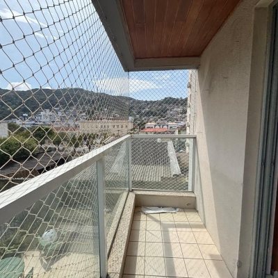 Apartamentos com 95m², 3 quartos, 1 suíte, 1 garagem, no bairro Centro em Florianópolis