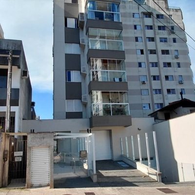 Apartamentos com 95m², 3 quartos, 1 suíte, 1 garagem, no bairro Centro em Florianópolis