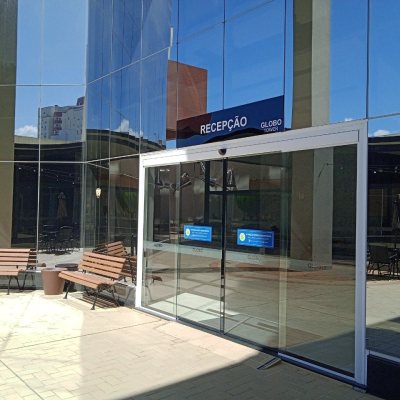 Sala com 25m², 1 garagem, no bairro Estreito em Florianópolis