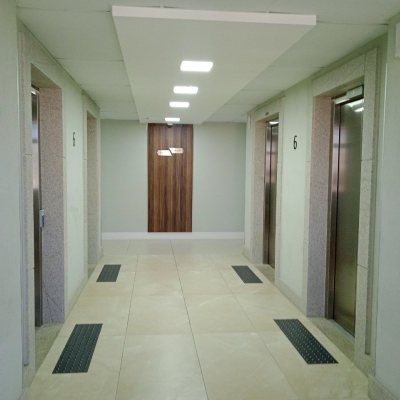 Sala com 25m², 1 garagem, no bairro Estreito em Florianópolis