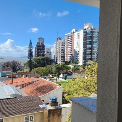 Apartamentos com 65m², 2 quartos, 1 suíte, 1 garagem, no bairro Agronômica em Florianópolis